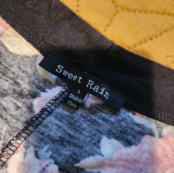 Boho fringe rose cardigan - Picture 4 of 5